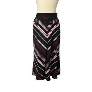 Loft Womens Skirt Black Pink Burgundy SZ 2 Chevron Print Lined Flare Bottom